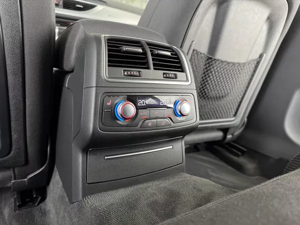 Audi A6 3,0TDI Q*180kW*NočníVidění*HUD - foto 34
