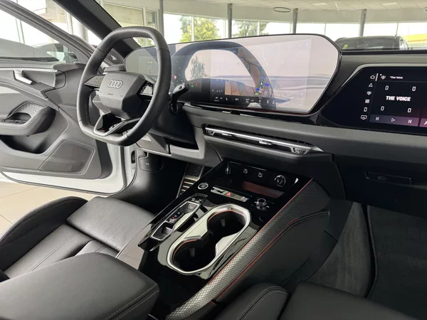 Audi A6 TDI S-LINE*Matrix*360K*Skladem - foto 13