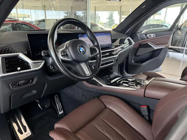 BMW X7 - foto 11