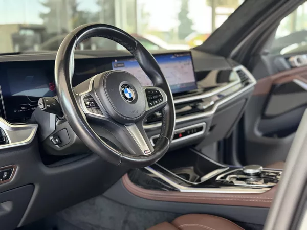 BMW X7 - foto 12