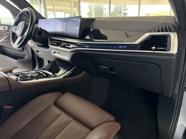 BMW X7 - foto 13