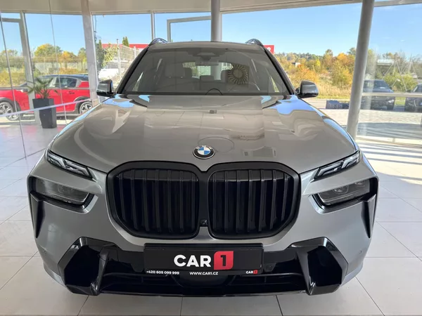 BMW X7 - foto 3