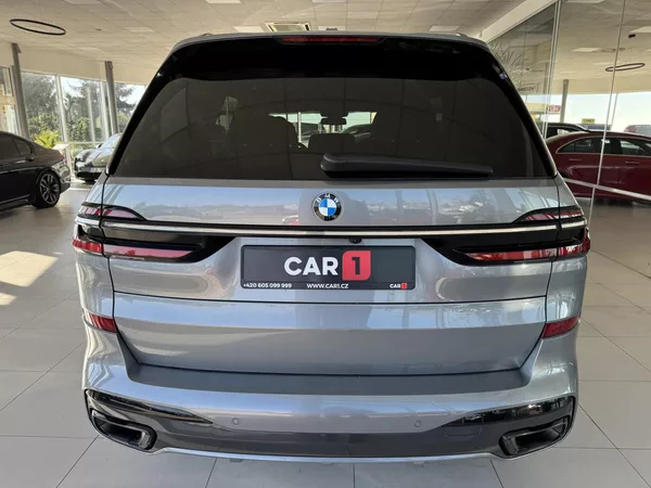 BMW X7 - foto 6