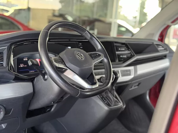 Volkswagen Multivan - foto 11