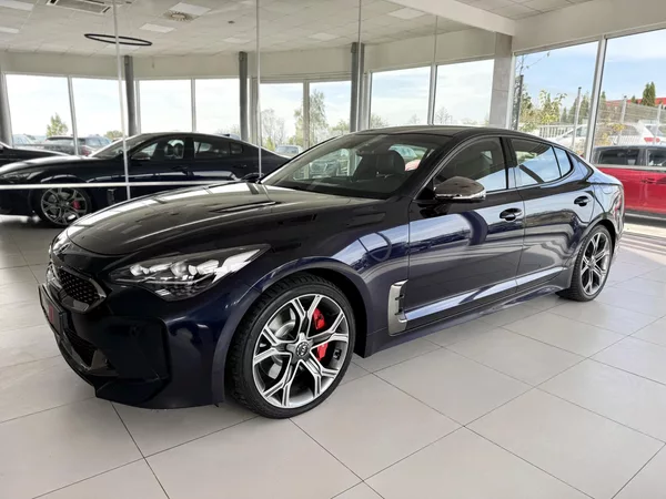 Kia Stinger 3,3TGDI V6*4WD*HUD*360kam*DPH - foto 2