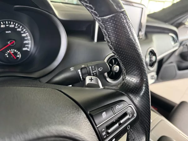 Kia Stinger 3,3TGDI V6*4WD*HUD*360kam*DPH - foto 32