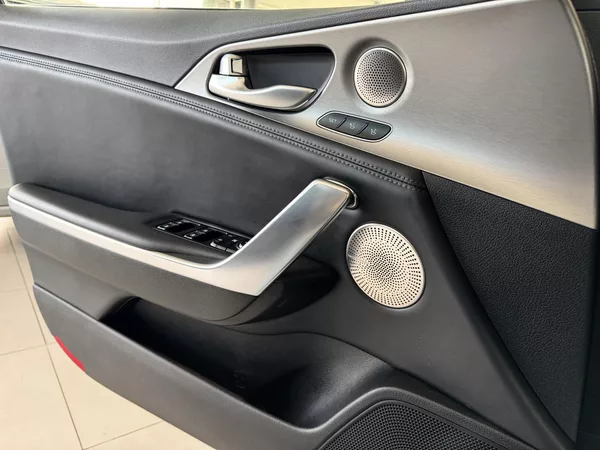 Kia Stinger 3,3TGDI V6*4WD*HUD*360kam*DPH - foto 33
