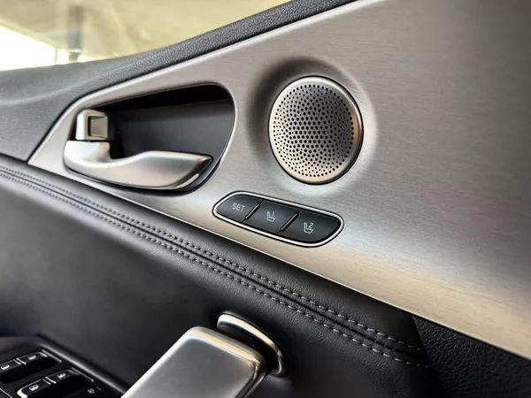 Kia Stinger 3,3TGDI V6*4WD*HUD*360kam*DPH - foto 34