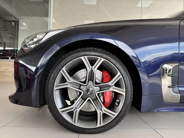 Kia Stinger 3,3TGDI V6*4WD*HUD*360kam*DPH - foto 43