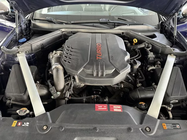 Kia Stinger 3,3TGDI V6*4WD*HUD*360kam*DPH - foto 44