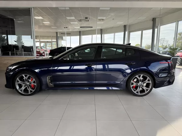 Kia Stinger 3,3TGDI V6*4WD*HUD*360kam*DPH - foto 8
