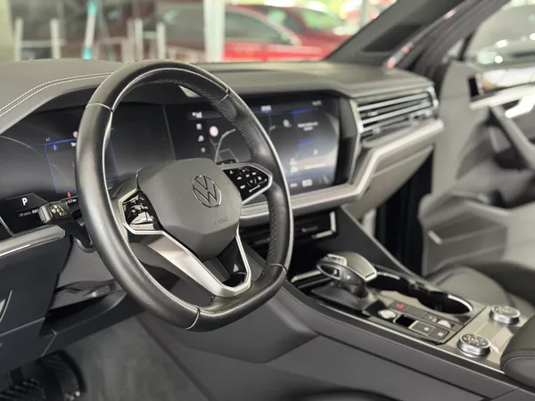 Volkswagen Touareg 3,0TDI 210kW*Discover*Vzduch - foto 12