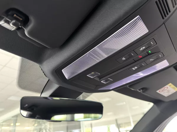 Volkswagen Touareg 3,0TDI 210kW*Discover*Vzduch - foto 19