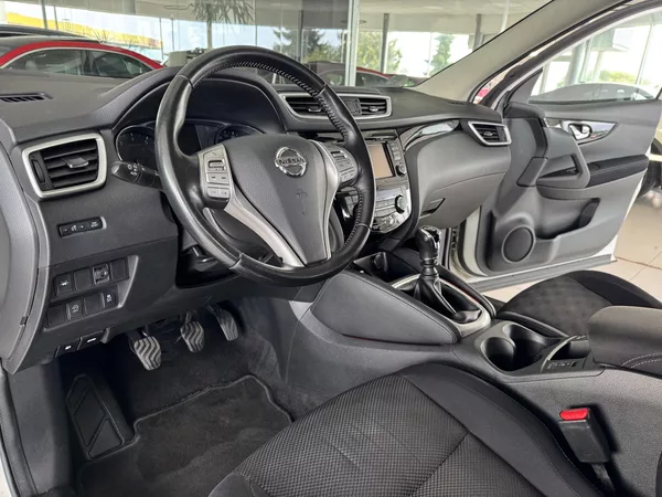 Nissan Qashqai 1,2DIG-T*Navi*Kamera*PDC*Tažné - foto 10
