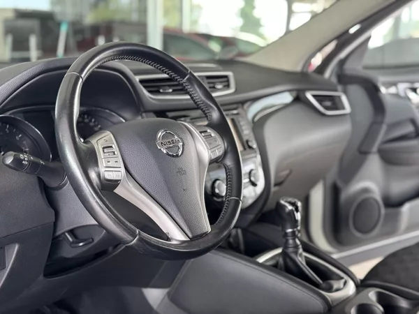 Nissan Qashqai 1,2DIG-T*Navi*Kamera*PDC*Tažné - foto 11
