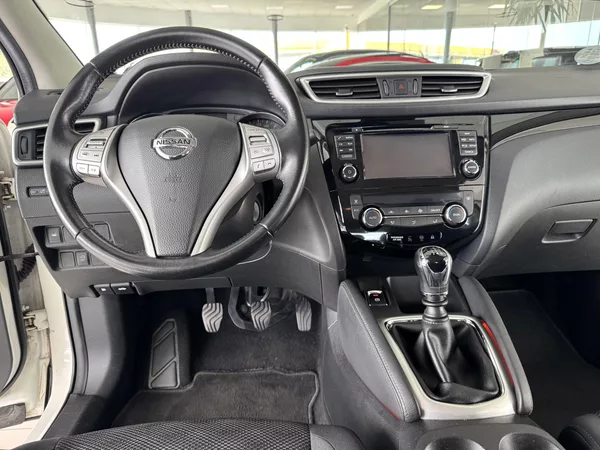 Nissan Qashqai 1,2DIG-T*Navi*Kamera*PDC*Tažné - foto 12