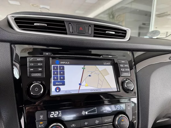 Nissan Qashqai 1,2DIG-T*Navi*Kamera*PDC*Tažné - foto 22