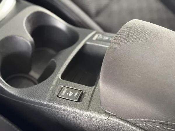 Nissan Qashqai 1,2DIG-T*Navi*Kamera*PDC*Tažné - foto 27