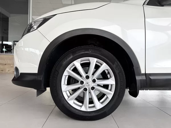 Nissan Qashqai 1,2DIG-T*Navi*Kamera*PDC*Tažné - foto 34