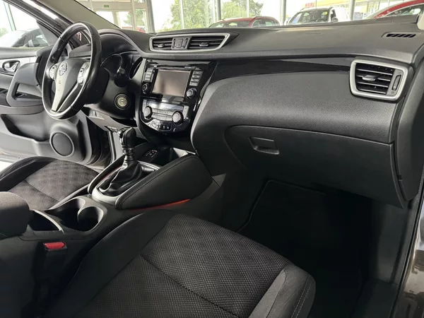 Nissan Qashqai 1,2DIG-T*Navi*Kamera*Tažné*ČR - foto 13