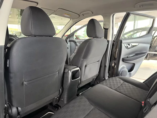 Nissan Qashqai 1,2DIG-T*Navi*Kamera*Tažné*ČR - foto 17