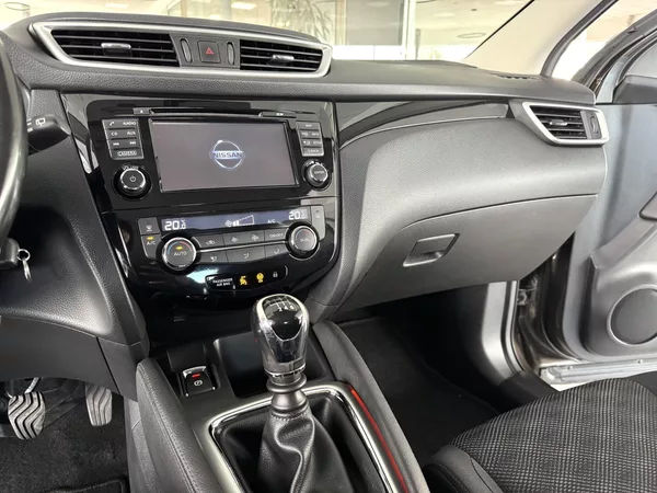 Nissan Qashqai 1,2DIG-T*Navi*Kamera*Tažné*ČR - foto 20