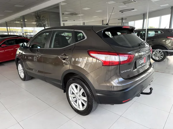 Nissan Qashqai 1,2DIG-T*Navi*Kamera*Tažné*ČR - foto 7