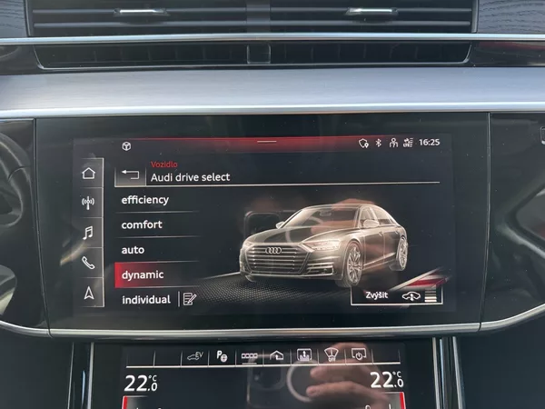Audi A8 55TSFi Martix Vzduch B&O - foto 12