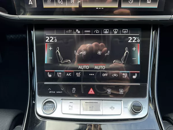 Audi A8 55TSFi Martix Vzduch B&O - foto 9