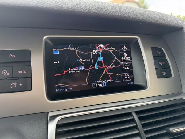 Audi Q7 3.0TDi S-Line Vzduch Panorama - foto 10