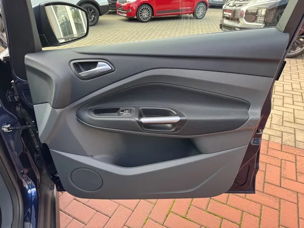 Ford C-MAX 1.6i Ti-VCT Titanium Xenony - foto 19