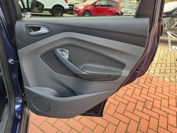 Ford C-MAX 1.6i Ti-VCT Titanium Xenony - foto 21
