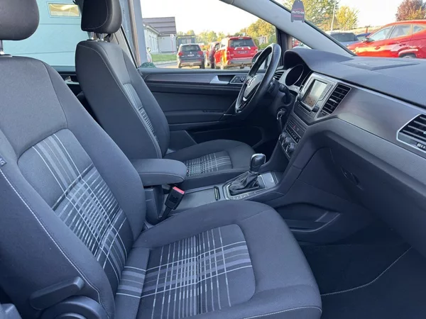 Volkswagen Golf Sportsvan 1.4TSi DSG Xenony Navi Tažné Z - foto 17