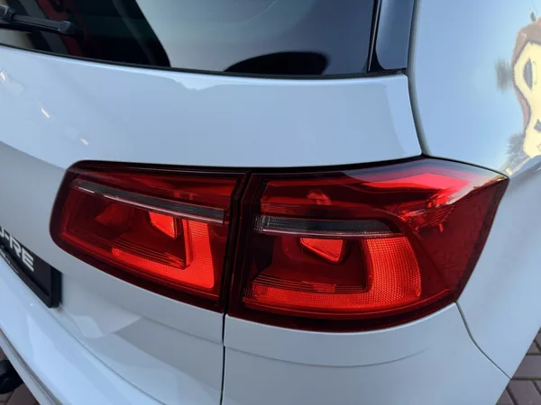 Volkswagen Golf Sportsvan 1.4TSi DSG Xenony Navi Tažné Z - foto 40