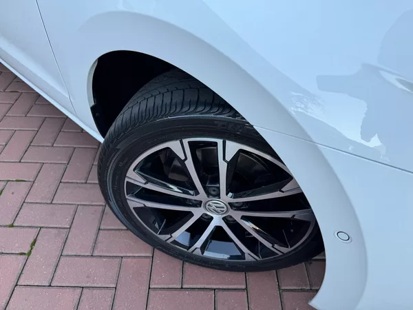 Volkswagen Golf Sportsvan 1.4TSi DSG Xenony Navi Tažné Z - foto 46