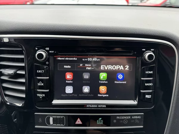 Mitsubishi Outlander 2.0i Mivec Automat LED 7Míst - foto 10