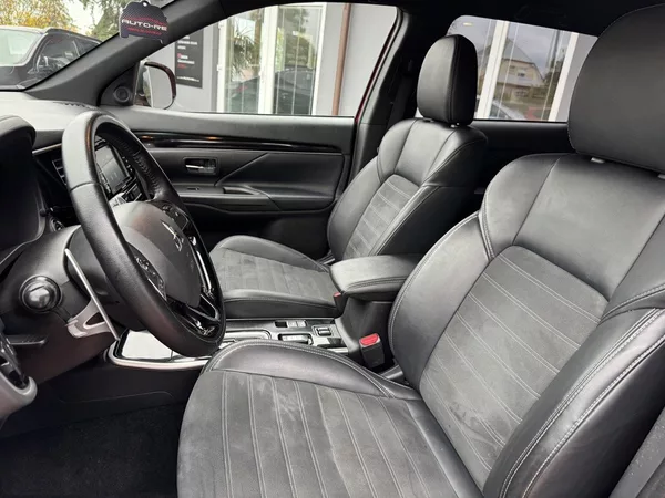 Mitsubishi Outlander 2.0i Mivec Automat LED 7Míst - foto 25