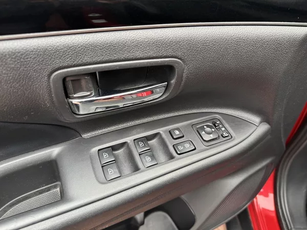 Mitsubishi Outlander 2.0i Mivec Automat LED 7Míst - foto 26