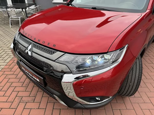 Mitsubishi Outlander 2.0i Mivec Automat LED 7Míst - foto 31