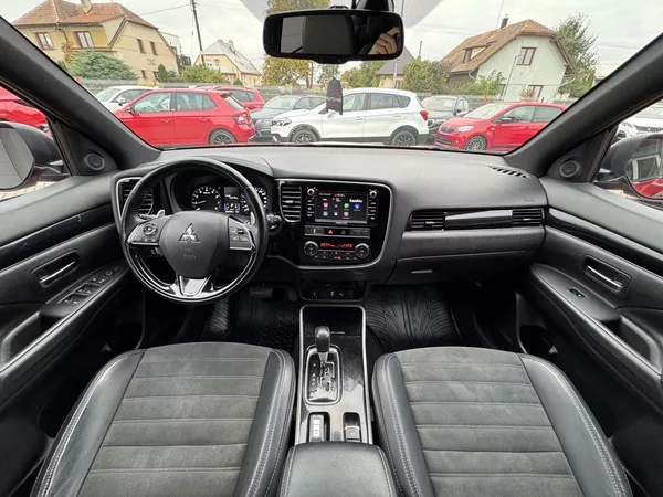 Mitsubishi Outlander 2.0i Mivec Automat LED 7Míst - foto 6