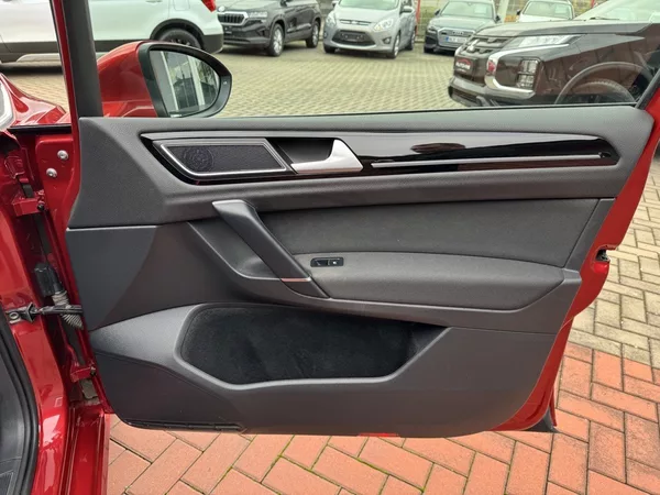 Volkswagen Golf Sportsvan 1.4TSi HighLine Xenony Navi - foto 16