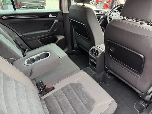 Volkswagen Golf Sportsvan 1.4TSi HighLine Xenony Navi - foto 17