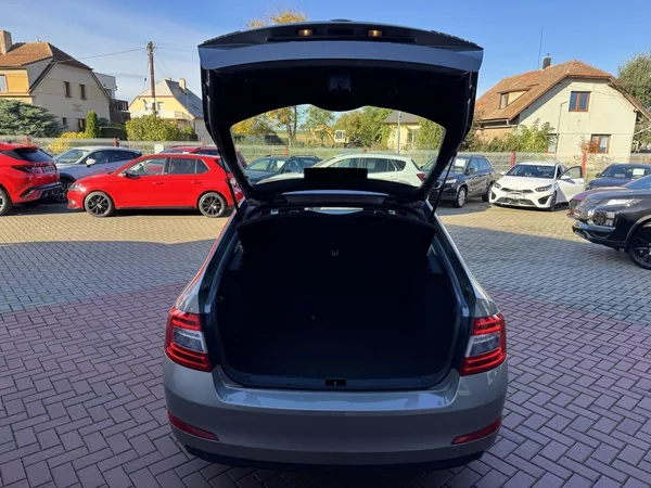 Škoda Octavia 2.0TDi Klima Tempomat BT - foto 22