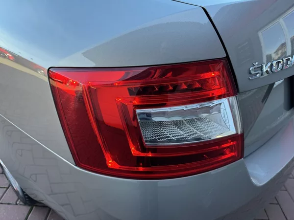 Škoda Octavia 2.0TDi Klima Tempomat BT - foto 39