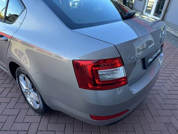 Škoda Octavia 2.0TDi Klima Tempomat BT - foto 40