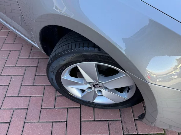 Škoda Octavia 2.0TDi Klima Tempomat BT - foto 41