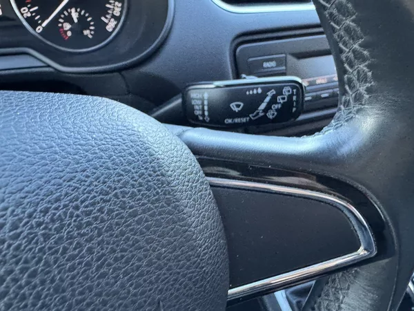 Škoda Octavia 2.0TDi Klima Tempomat BT - foto 8