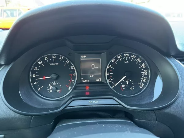 Škoda Octavia 2.0TDi Klima Tempomat BT - foto 9