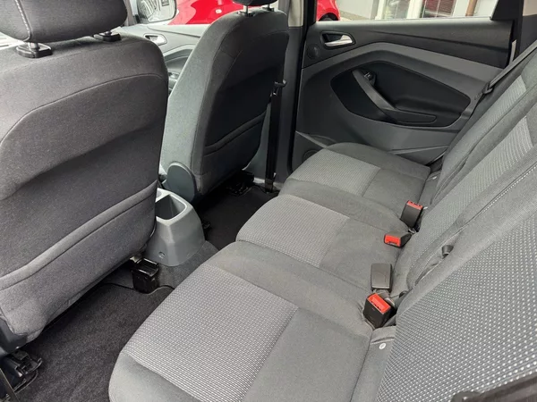 Ford C-MAX 1.6i Ti-VCT Klima Winter Paket - foto 23