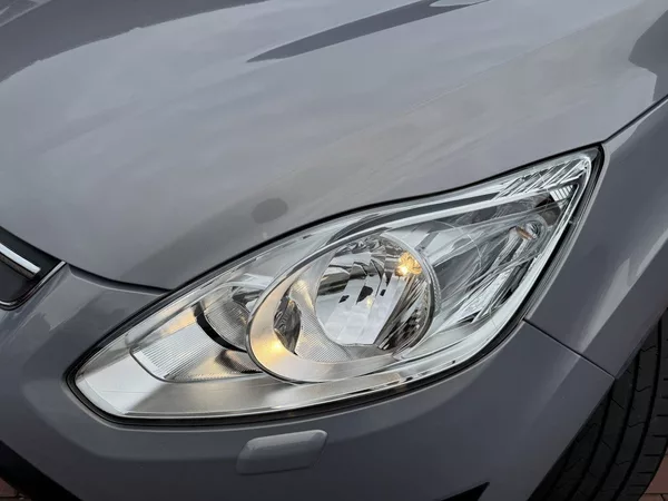 Ford C-MAX 1.6i Ti-VCT Klima Winter Paket - foto 34